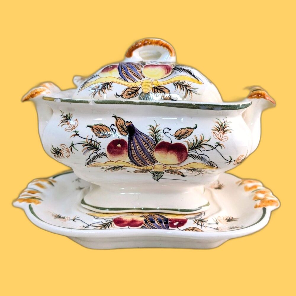 Italian Tureen, platter, ladle, lid (4 pc set) handpainted, Vintage (wee chippy)